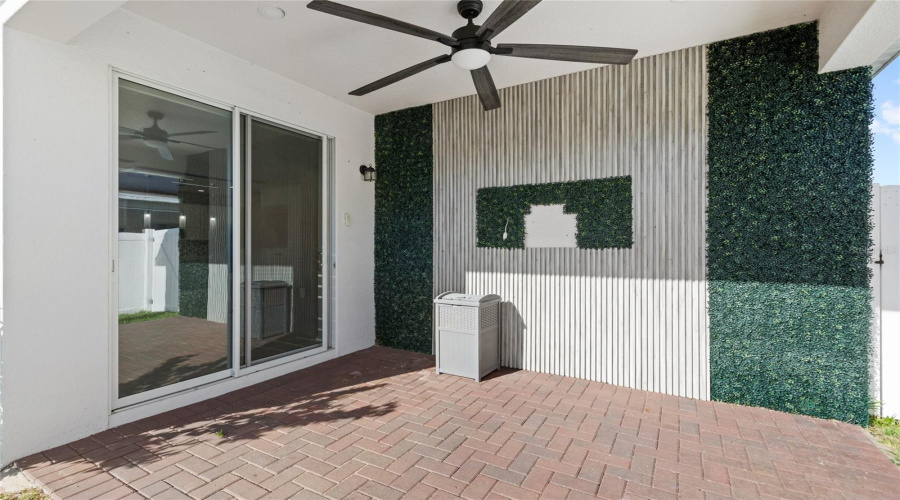 DAVENPORT, Florida 33837, 4 Bedrooms Bedrooms, ,3 BathroomsBathrooms,Residential,For Sale,HENDON,0,MFRO6348235