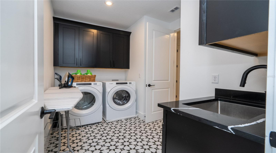 CELEBRATION, Florida 34747, 5 Bedrooms Bedrooms, ,5 BathroomsBathrooms,Residential,For Sale,ESTUARY LAKE LOOP,0,MFRO6349330