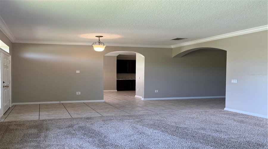 Entrance to Eat in Kitchen area