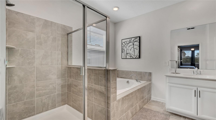 DAVENPORT, Florida 33896, 3 Bedrooms Bedrooms, ,2 BathroomsBathrooms,Residential,For Sale,CABOT CLIFFS,0,MFRS5135902