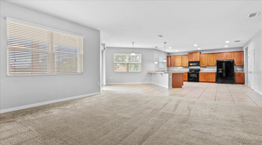 KISSIMMEE, Florida 34746, 5 Bedrooms Bedrooms, ,4 BathroomsBathrooms,Residential,For Sale,ANGLER,0,MFRO6349376