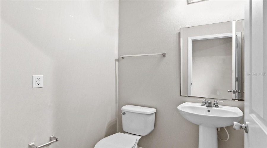 KISSIMMEE, Florida 34746, 5 Bedrooms Bedrooms, ,4 BathroomsBathrooms,Residential,For Sale,ANGLER,0,MFRO6349376