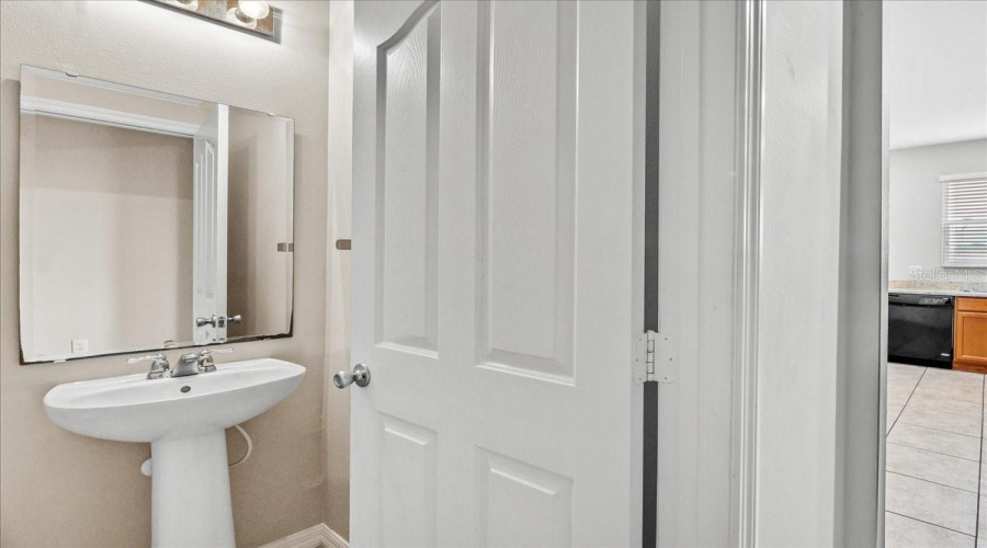 KISSIMMEE, Florida 34746, 5 Bedrooms Bedrooms, ,4 BathroomsBathrooms,Residential,For Sale,ANGLER,0,MFRO6349376
