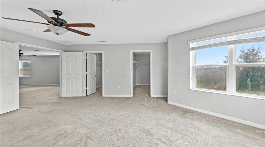 KISSIMMEE, Florida 34746, 5 Bedrooms Bedrooms, ,4 BathroomsBathrooms,Residential,For Sale,ANGLER,0,MFRO6349376