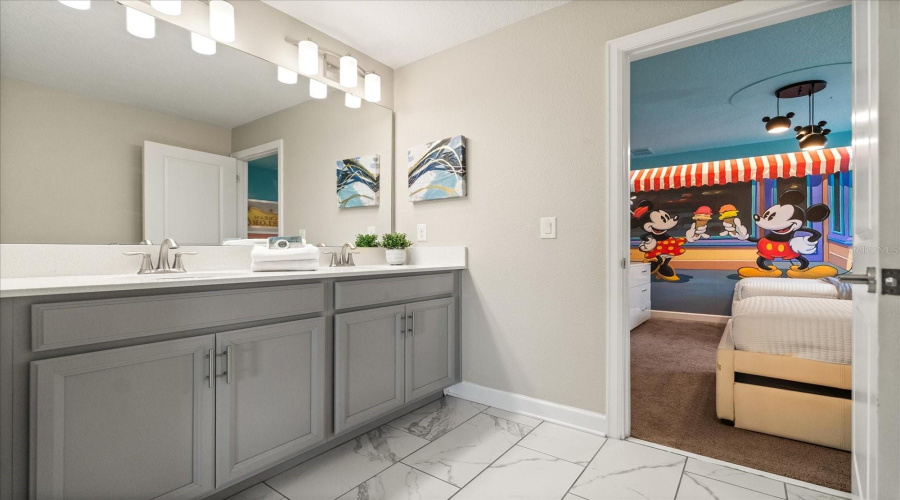 DAVENPORT, Florida 33896, 9 Bedrooms Bedrooms, ,5 BathroomsBathrooms,Residential,For Sale,PEBBLE BEACH,0,MFRS5135888