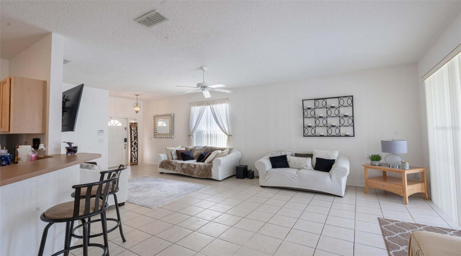 DAVENPORT, Florida 33897, 4 Bedrooms Bedrooms, ,2 BathroomsBathrooms,Residential,For Sale,HAMPTON,0,MFRO6349597