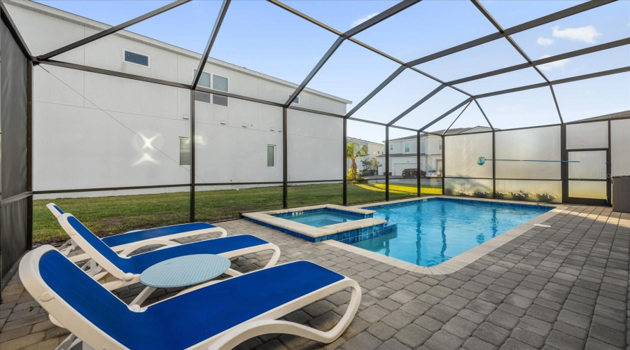DAVENPORT, Florida 33837, 6 Bedrooms Bedrooms, ,4 BathroomsBathrooms,Residential,For Sale,PINE OAK,0,MFRS5118930