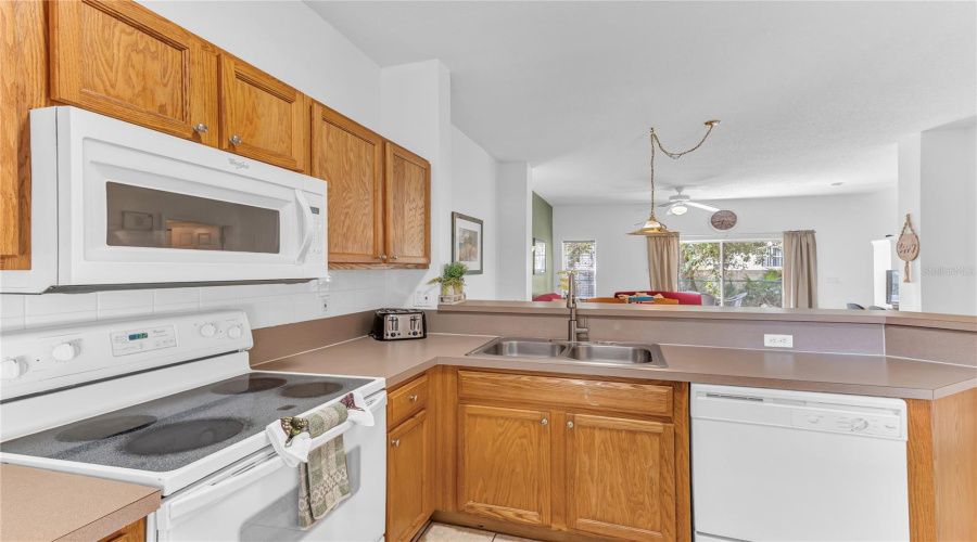 KISSIMMEE, Florida 34746, 3 Bedrooms Bedrooms, ,2 BathroomsBathrooms,Residential,For Sale,PARK RIDGE,0,MFRS5123791