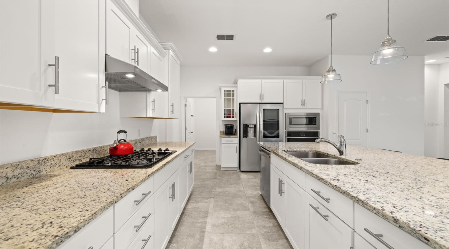KISSIMMEE, Florida 34747, 2 Bedrooms Bedrooms, ,2 BathroomsBathrooms,Residential,For Sale,FLORA PASS,0,MFRTB8392113