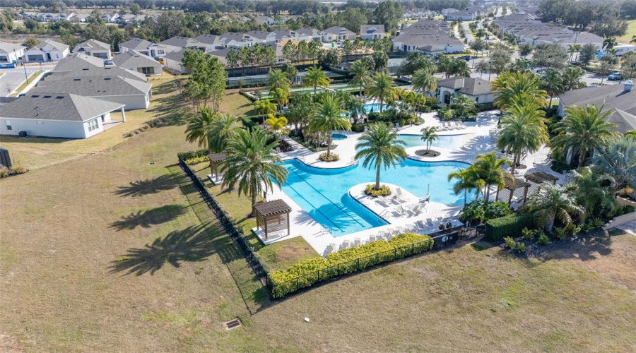KISSIMMEE, Florida 34747, 2 Bedrooms Bedrooms, ,2 BathroomsBathrooms,Residential,For Sale,FLORA PASS,0,MFRTB8392113