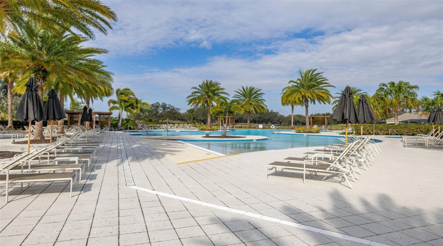KISSIMMEE, Florida 34747, 2 Bedrooms Bedrooms, ,2 BathroomsBathrooms,Residential,For Sale,FLORA PASS,0,MFRTB8392113
