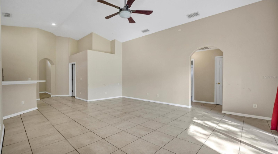DAVENPORT, Florida 33837, 3 Bedrooms Bedrooms, ,2 BathroomsBathrooms,Residential,For Sale,WINDSOR ESTATES,0,MFRO6342235