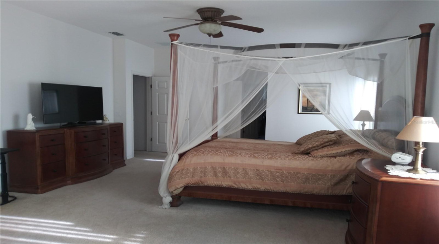 KISSIMMEE, Florida 34746, 4 Bedrooms Bedrooms, ,3 BathroomsBathrooms,Residential,For Sale,BOAT COVE,0,MFRS5135665