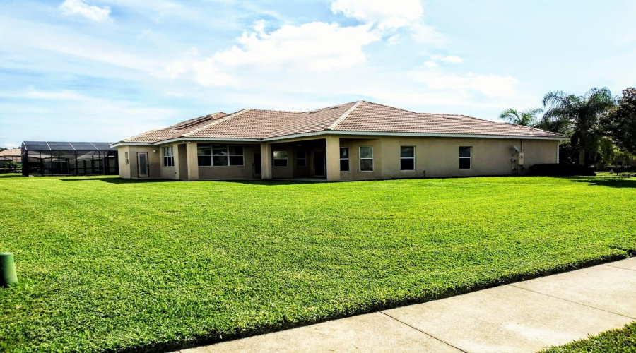KISSIMMEE, Florida 34746, 4 Bedrooms Bedrooms, ,3 BathroomsBathrooms,Residential,For Sale,BOAT COVE,0,MFRS5135665