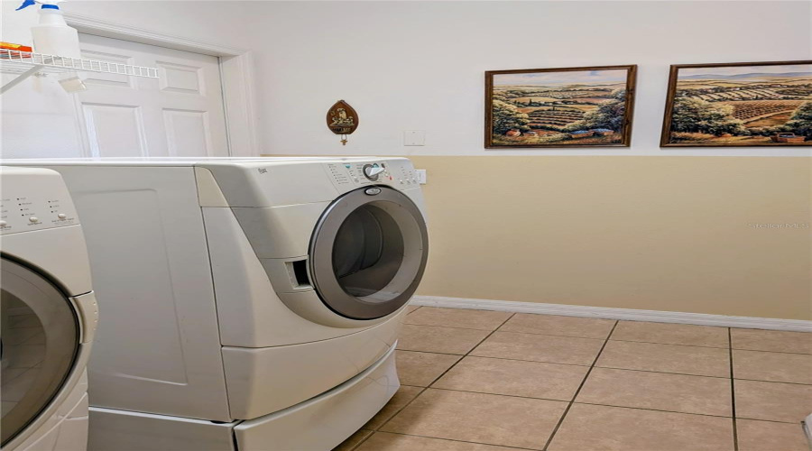 KISSIMMEE, Florida 34746, 4 Bedrooms Bedrooms, ,3 BathroomsBathrooms,Residential,For Sale,BOAT COVE,0,MFRS5135665