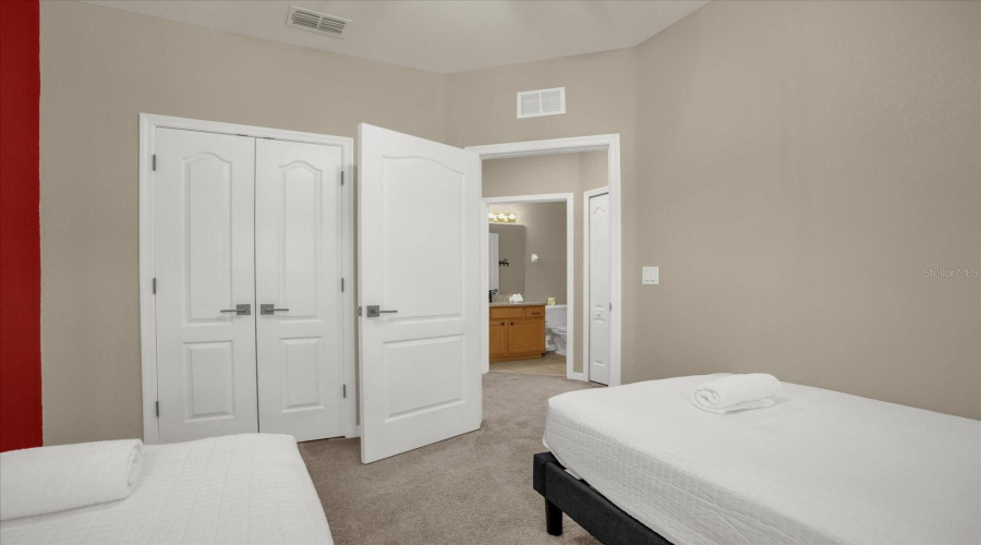 KISSIMMEE, Florida 34746, 4 Bedrooms Bedrooms, ,2 BathroomsBathrooms,Residential,For Sale,CARAVELLE,0,MFRO6348534