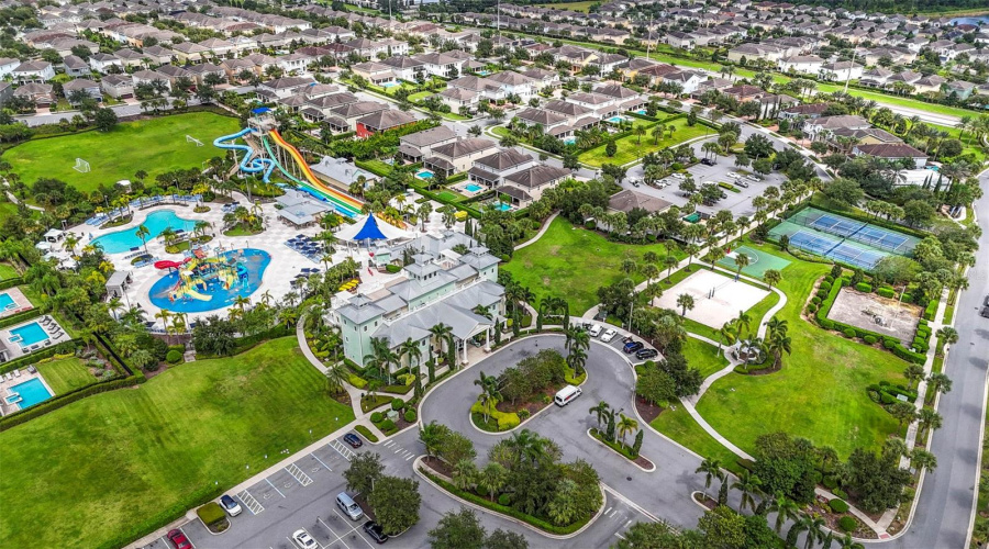Located in the heart of Kissimmee, you’ll be just MINUTES FROM WALT DISNEY WORLD, UNIVERSAL ORLANDO, SEA WORLD, world-class golf courses, shopping, dining, and entertainment.