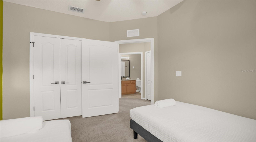 KISSIMMEE, Florida 34746, 4 Bedrooms Bedrooms, ,2 BathroomsBathrooms,Residential,For Sale,CARAVELLE,0,MFRO6348572