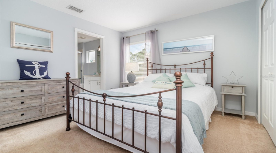 DAVENPORT, Florida 33837, 6 Bedrooms Bedrooms, ,5 BathroomsBathrooms,Residential,For Sale,ORANGE COSMOS,0,MFRO6348936