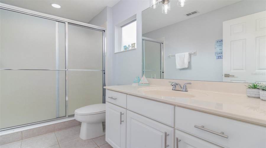 DAVENPORT, Florida 33837, 6 Bedrooms Bedrooms, ,5 BathroomsBathrooms,Residential,For Sale,ORANGE COSMOS,0,MFRO6348936