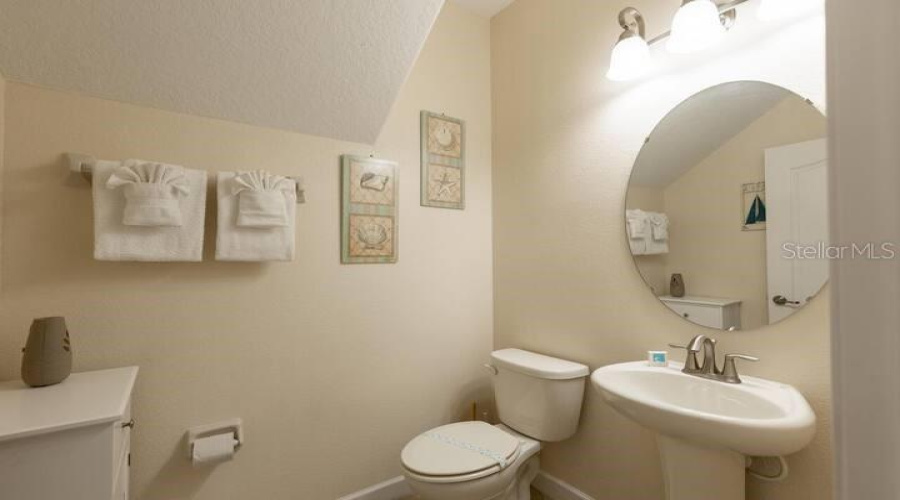 DAVENPORT, Florida 33896, 5 Bedrooms Bedrooms, ,4 BathroomsBathrooms,Residential,For Sale,MOON VALLEY,0,MFRO6349433