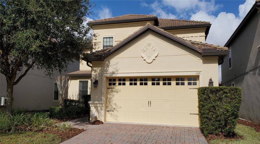 DAVENPORT, Florida 33896, 5 Bedrooms Bedrooms, ,4 BathroomsBathrooms,Residential,For Sale,MOON VALLEY,0,MFRO6349433