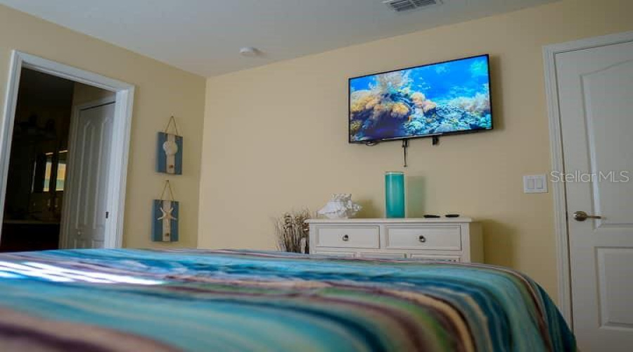 DAVENPORT, Florida 33896, 5 Bedrooms Bedrooms, ,4 BathroomsBathrooms,Residential,For Sale,MOON VALLEY,0,MFRO6349433