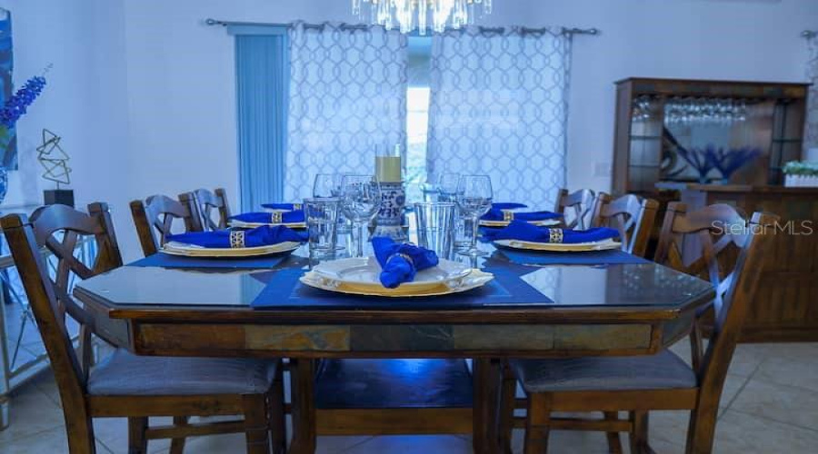 DAVENPORT, Florida 33896, 5 Bedrooms Bedrooms, ,4 BathroomsBathrooms,Residential,For Sale,MOON VALLEY,0,MFRO6349433