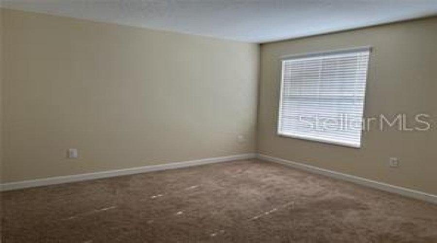 DAVENPORT, Florida 33837, 4 Bedrooms Bedrooms, ,2 BathroomsBathrooms,Residential,For Sale,LAKE SIDE AVENUE,0,MFRS5135894