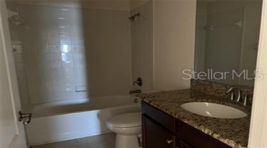 DAVENPORT, Florida 33837, 4 Bedrooms Bedrooms, ,2 BathroomsBathrooms,Residential,For Sale,LAKE SIDE AVENUE,0,MFRS5135894