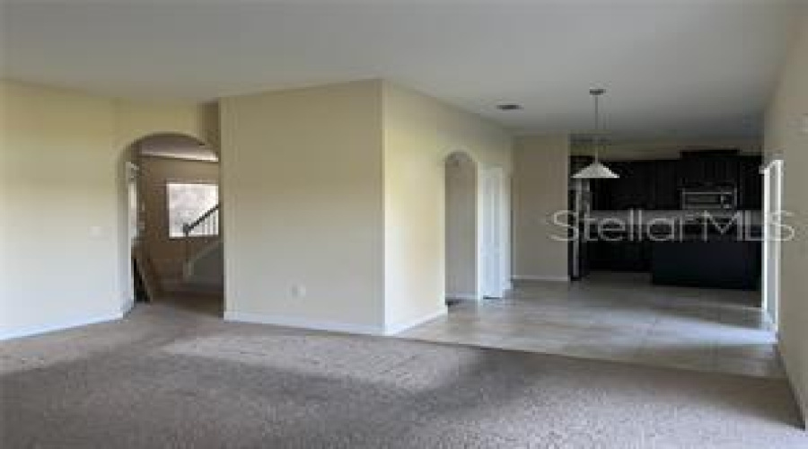 DAVENPORT, Florida 33837, 4 Bedrooms Bedrooms, ,2 BathroomsBathrooms,Residential,For Sale,LAKE SIDE AVENUE,0,MFRS5135894
