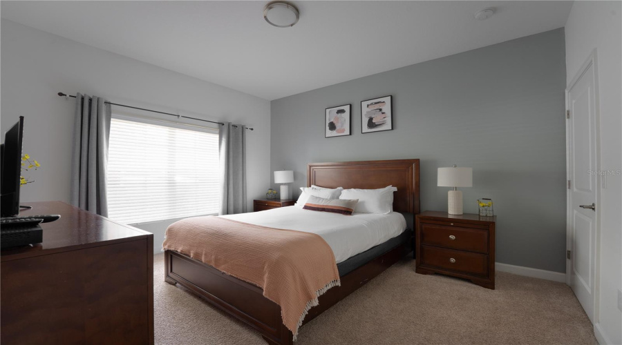 KISSIMMEE, Florida 34746, 4 Bedrooms Bedrooms, ,3 BathroomsBathrooms,Residential,For Sale,PEQUOD,0,MFRO6349711