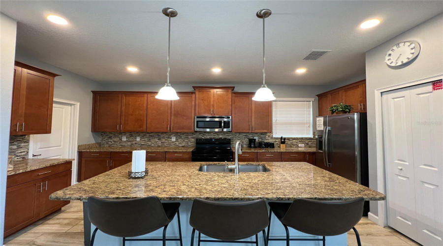 DAVENPORT, Florida 33837, 5 Bedrooms Bedrooms, ,5 BathroomsBathrooms,Residential,For Sale,SOLTERRA,0,MFRO6349651