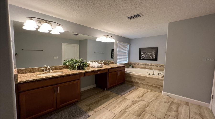 DAVENPORT, Florida 33837, 5 Bedrooms Bedrooms, ,5 BathroomsBathrooms,Residential,For Sale,SOLTERRA,0,MFRO6349651