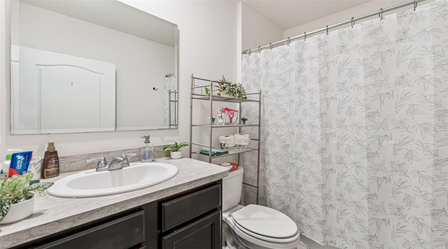 DAVENPORT, Florida 33897, 3 Bedrooms Bedrooms, ,2 BathroomsBathrooms,Residential,For Sale,SHADY TREE,0,MFRS5135875