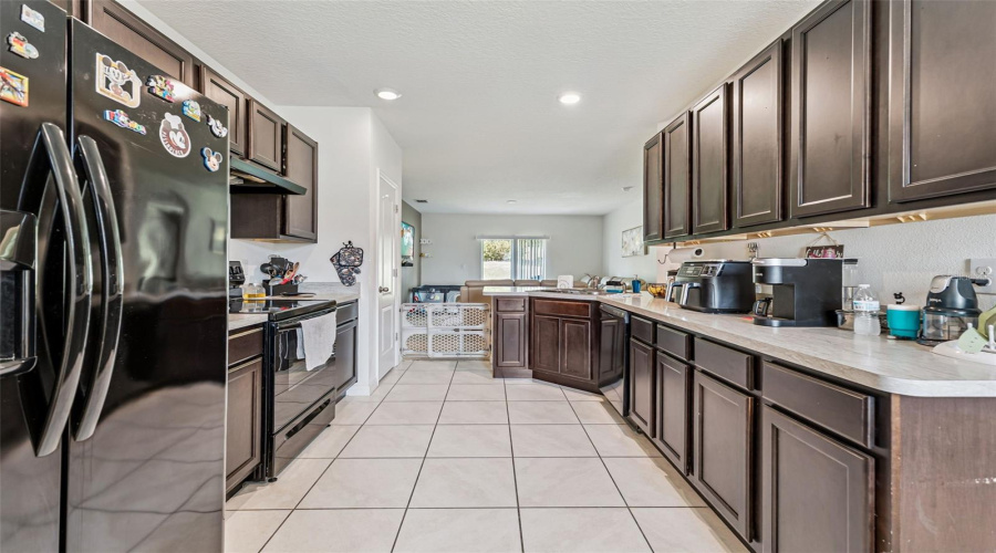 DAVENPORT, Florida 33897, 3 Bedrooms Bedrooms, ,2 BathroomsBathrooms,Residential,For Sale,SHADY TREE,0,MFRS5135875