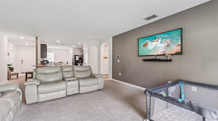 DAVENPORT, Florida 33897, 3 Bedrooms Bedrooms, ,2 BathroomsBathrooms,Residential,For Sale,SHADY TREE,0,MFRS5135875
