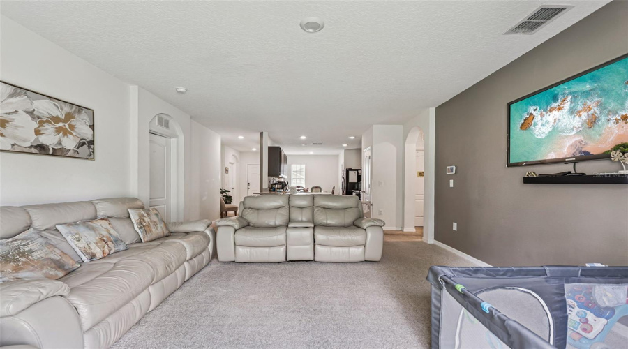 DAVENPORT, Florida 33897, 3 Bedrooms Bedrooms, ,2 BathroomsBathrooms,Residential,For Sale,SHADY TREE,0,MFRS5135875