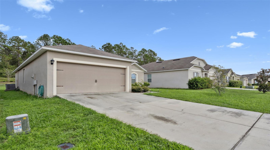 DAVENPORT, Florida 33897, 3 Bedrooms Bedrooms, ,2 BathroomsBathrooms,Residential,For Sale,SHADY TREE,0,MFRS5135875
