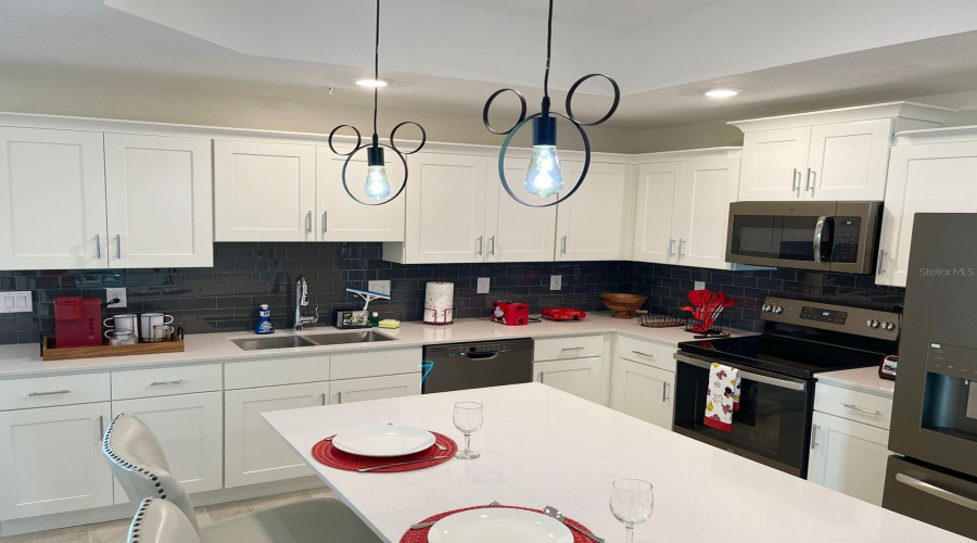 KISSIMMEE, Florida 34746, 3 Bedrooms Bedrooms, ,2 BathroomsBathrooms,Residential,For Sale,PARADOX,0,MFRO6254693