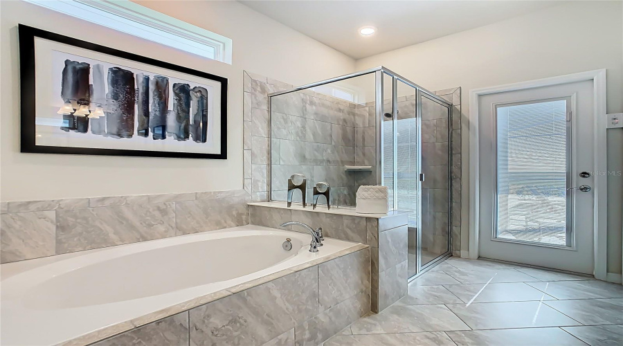 DAVENPORT, Florida 33897, 7 Bedrooms Bedrooms, ,5 BathroomsBathrooms,Residential,For Sale,SUMMER,0,MFRO6349833