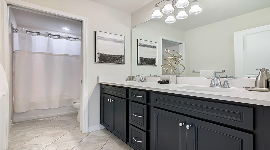 DAVENPORT, Florida 33897, 7 Bedrooms Bedrooms, ,5 BathroomsBathrooms,Residential,For Sale,SUMMER,0,MFRO6349833
