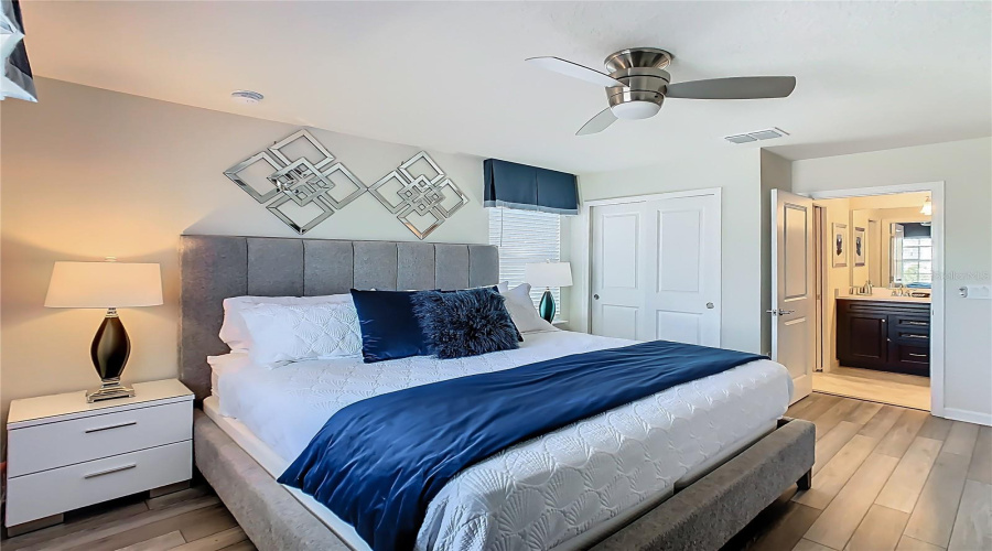 DAVENPORT, Florida 33897, 7 Bedrooms Bedrooms, ,5 BathroomsBathrooms,Residential,For Sale,SUMMER,0,MFRO6349833