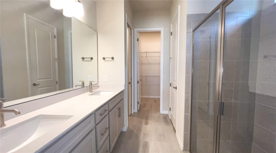 ORLANDO, Florida 32836, 5 Bedrooms Bedrooms, ,4 BathroomsBathrooms,Residential,For Sale,PARKVIEW RESERVE,0,MFRO6337448