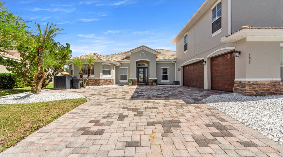 KISSIMMEE, Florida 34746, 5 Bedrooms Bedrooms, ,4 BathroomsBathrooms,Residential,For Sale,SHORESIDE,0,MFRA4667406