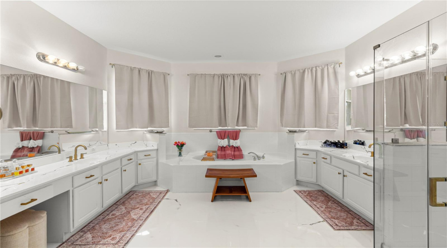 KISSIMMEE, Florida 34746, 5 Bedrooms Bedrooms, ,4 BathroomsBathrooms,Residential,For Sale,SHORESIDE,0,MFRA4667406
