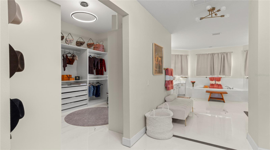 KISSIMMEE, Florida 34746, 5 Bedrooms Bedrooms, ,4 BathroomsBathrooms,Residential,For Sale,SHORESIDE,0,MFRA4667406