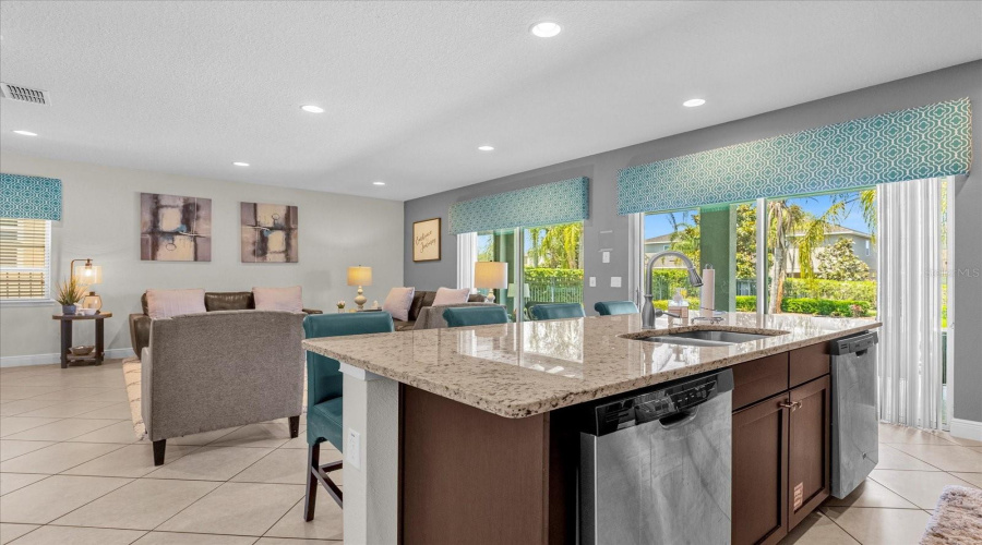 KISSIMMEE, Florida 34747, 5 Bedrooms Bedrooms, ,5 BathroomsBathrooms,Residential,For Sale,MINTON,0,MFRO6349659
