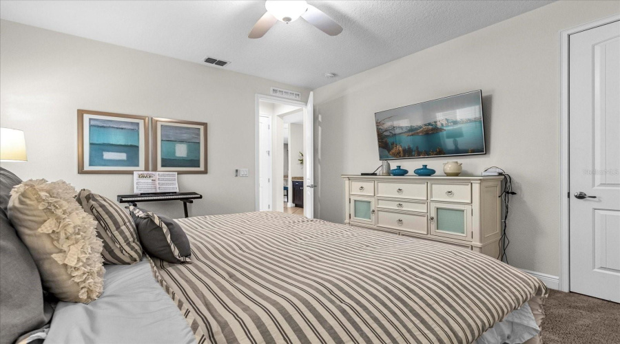 KISSIMMEE, Florida 34747, 5 Bedrooms Bedrooms, ,5 BathroomsBathrooms,Residential,For Sale,MINTON,0,MFRO6349659