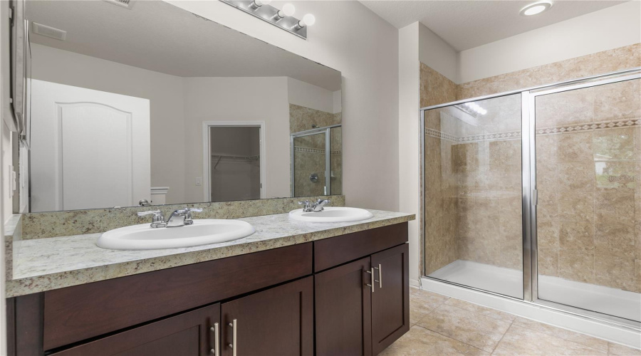 DAVENPORT, Florida 33837, 3 Bedrooms Bedrooms, ,2 BathroomsBathrooms,Residential,For Sale,LAKE DAVENPORT,0,MFRO6337919